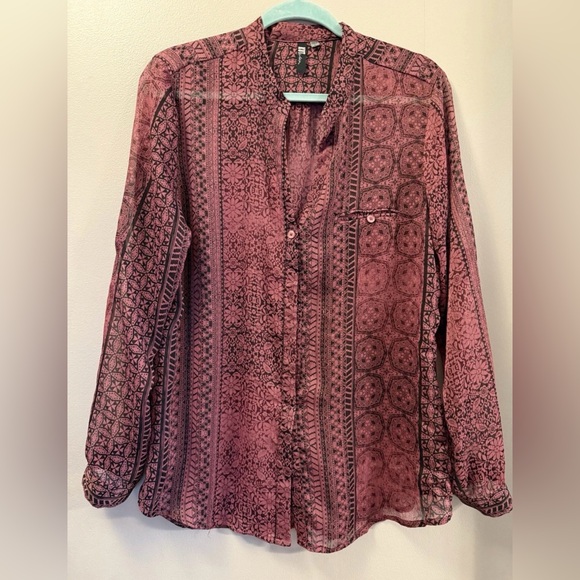 Kut from the Kloth Tops - Kut from the Kloth Cottagecore Sheer Geometric Roll-tab Sleeve Blouse